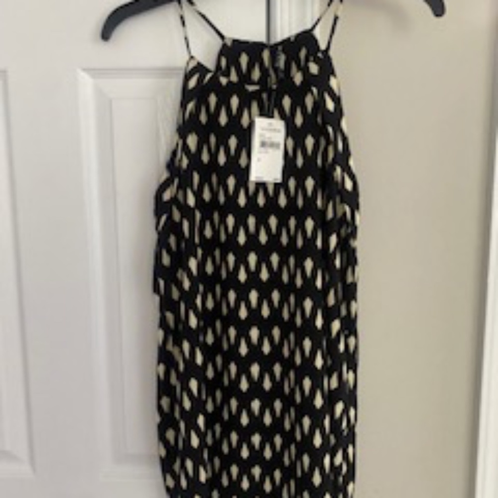 Sleeveless Top-Dressy